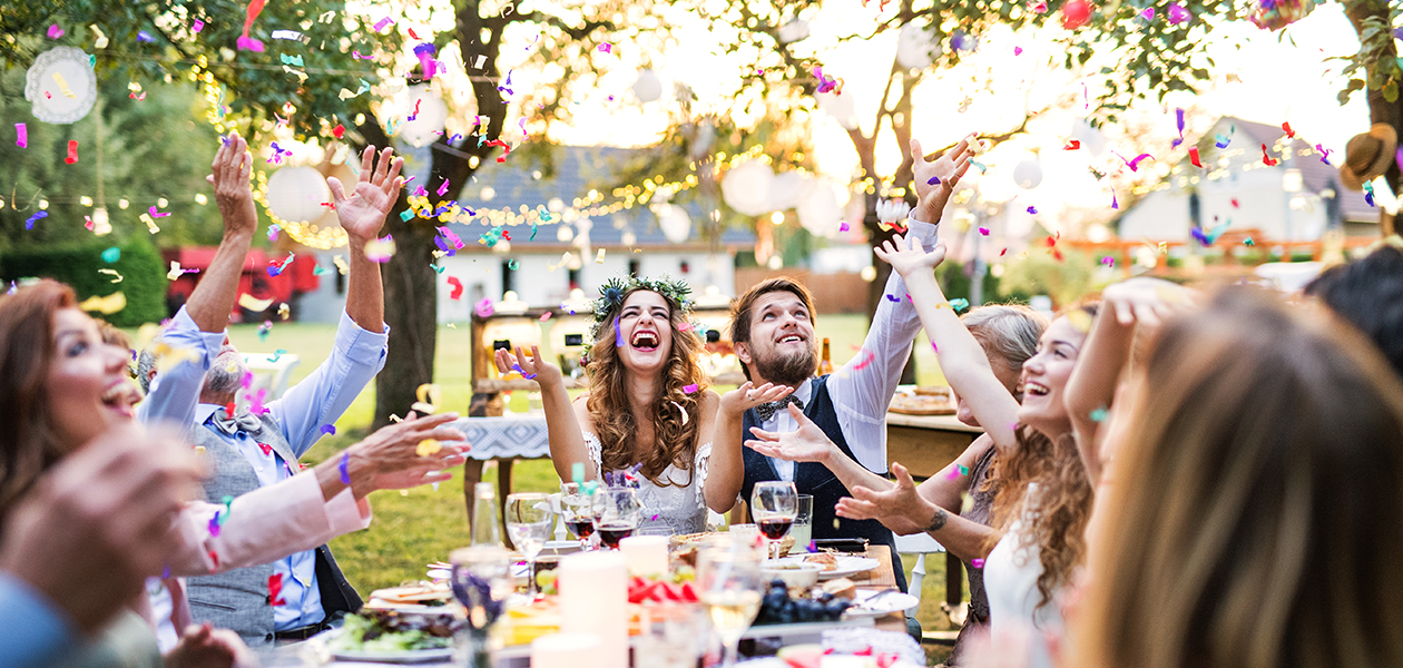 Verlobung feiern, aber wie? – Tipps für die gelungene Verlobungsfeier