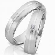 Zeitlose Ringe aus Silber mit matten und polierten Oberflächen, wahlweise Brillant oder Zirkonia