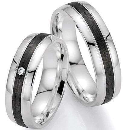 Hochzeitsringe aus Silber und Carbon