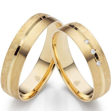 Tolles Ringpaar aus Gold mit teilweiser eismatter Oberfläche